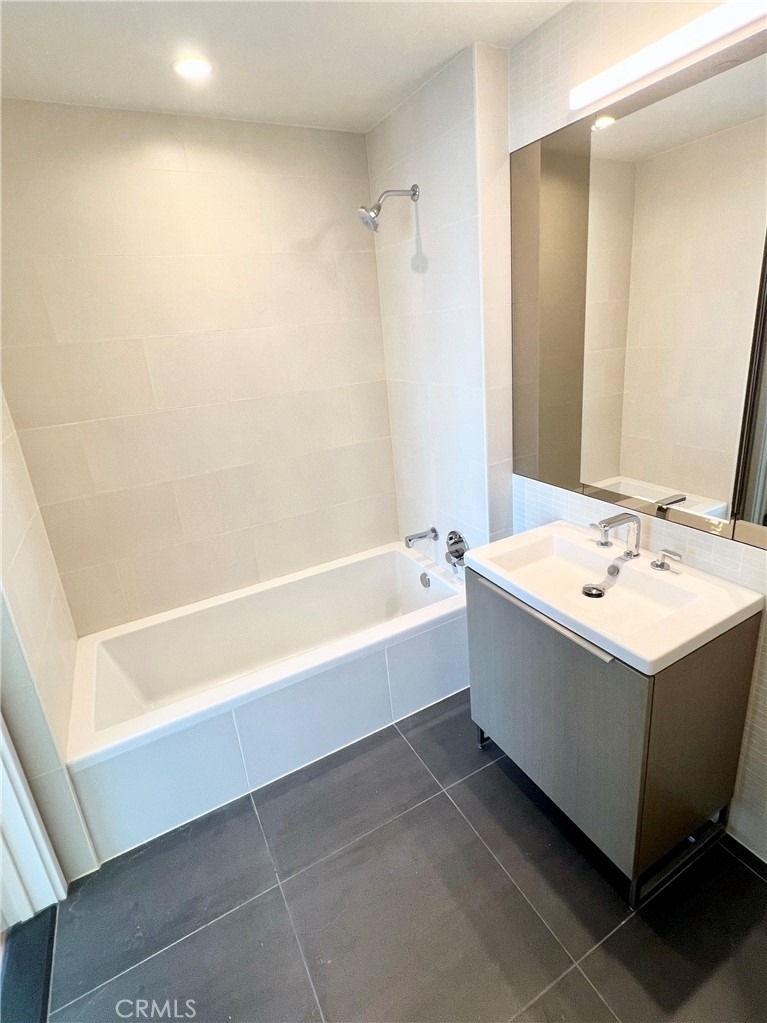 889 Francisco Street - Photo 17