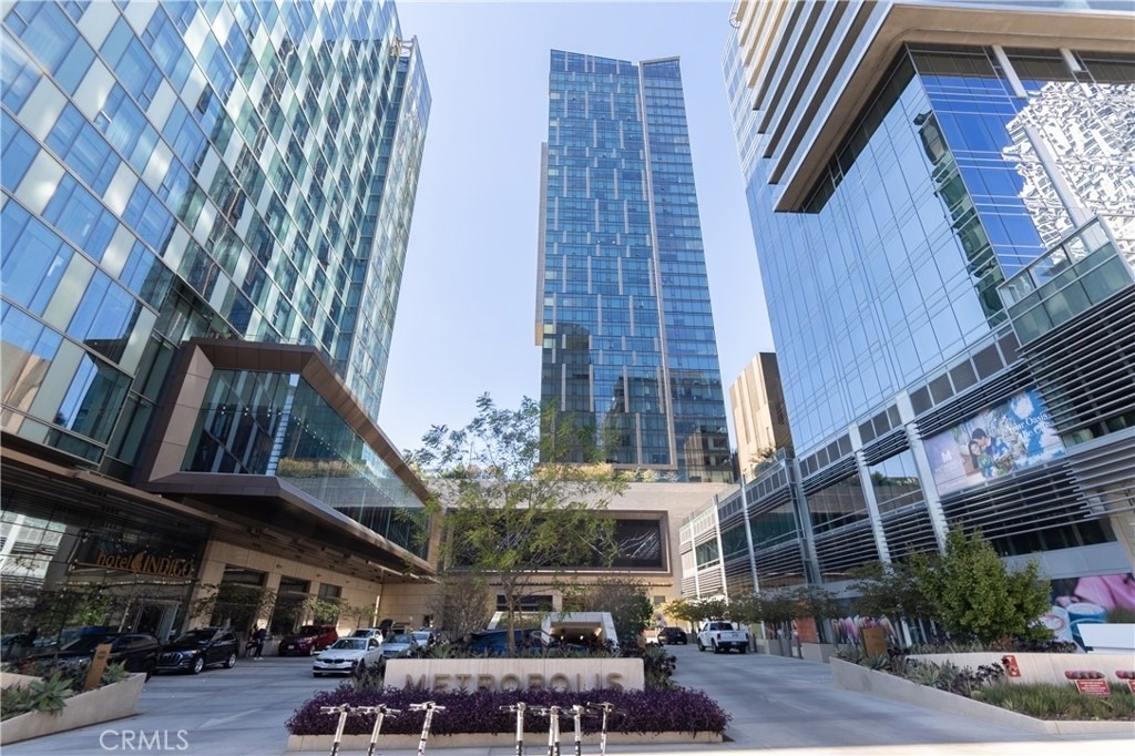 889 Francisco Street - Photo 41