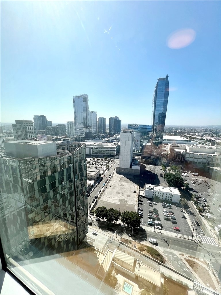 889 Francisco Street - Photo 9