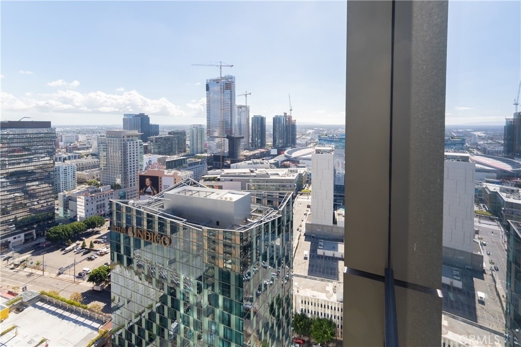 889 Francisco Street - Photo 19