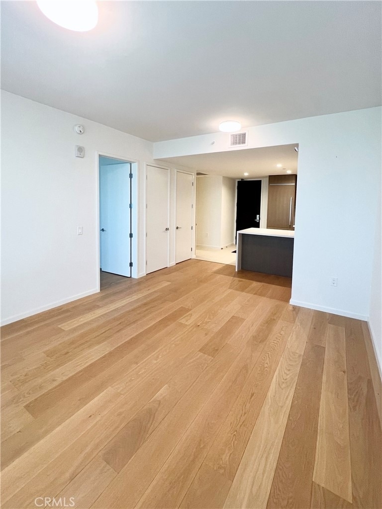 889 Francisco Street - Photo 5