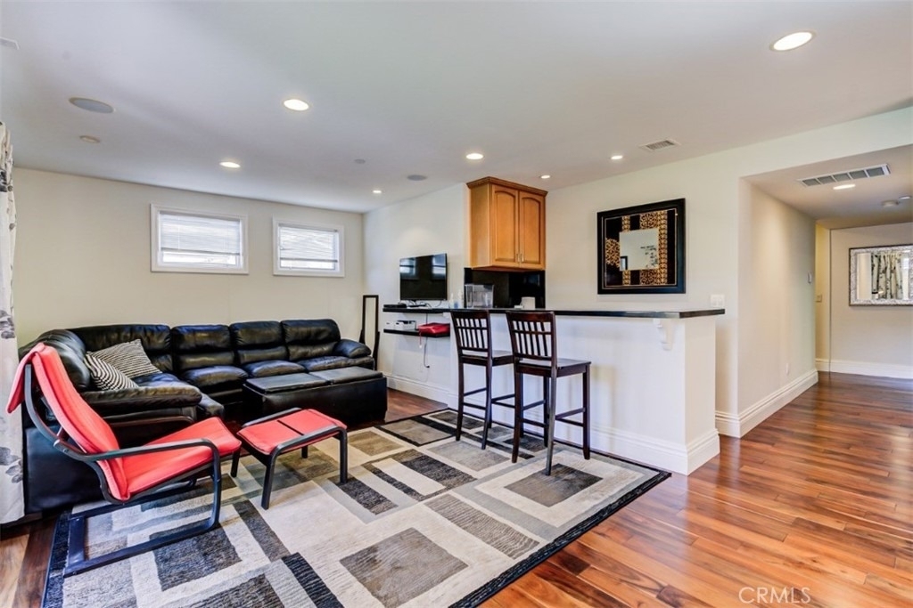 2504 23rd Street - Photo 4