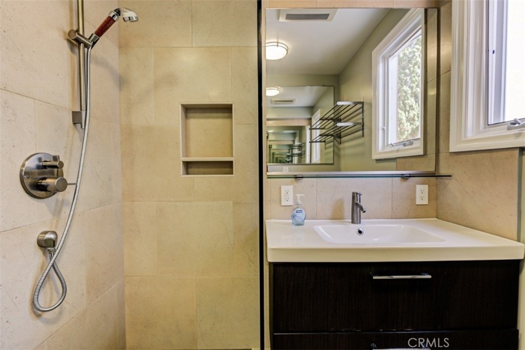 2504 23rd Street - Photo 10
