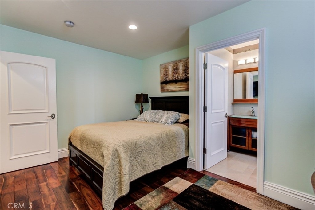 2504 23rd Street - Photo 7