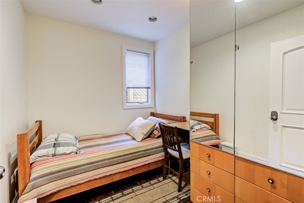 2504 23rd Street - Photo 8