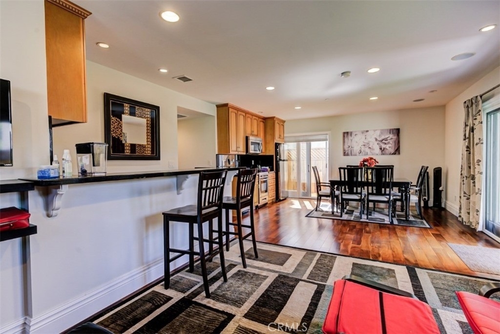 2504 23rd Street - Photo 2