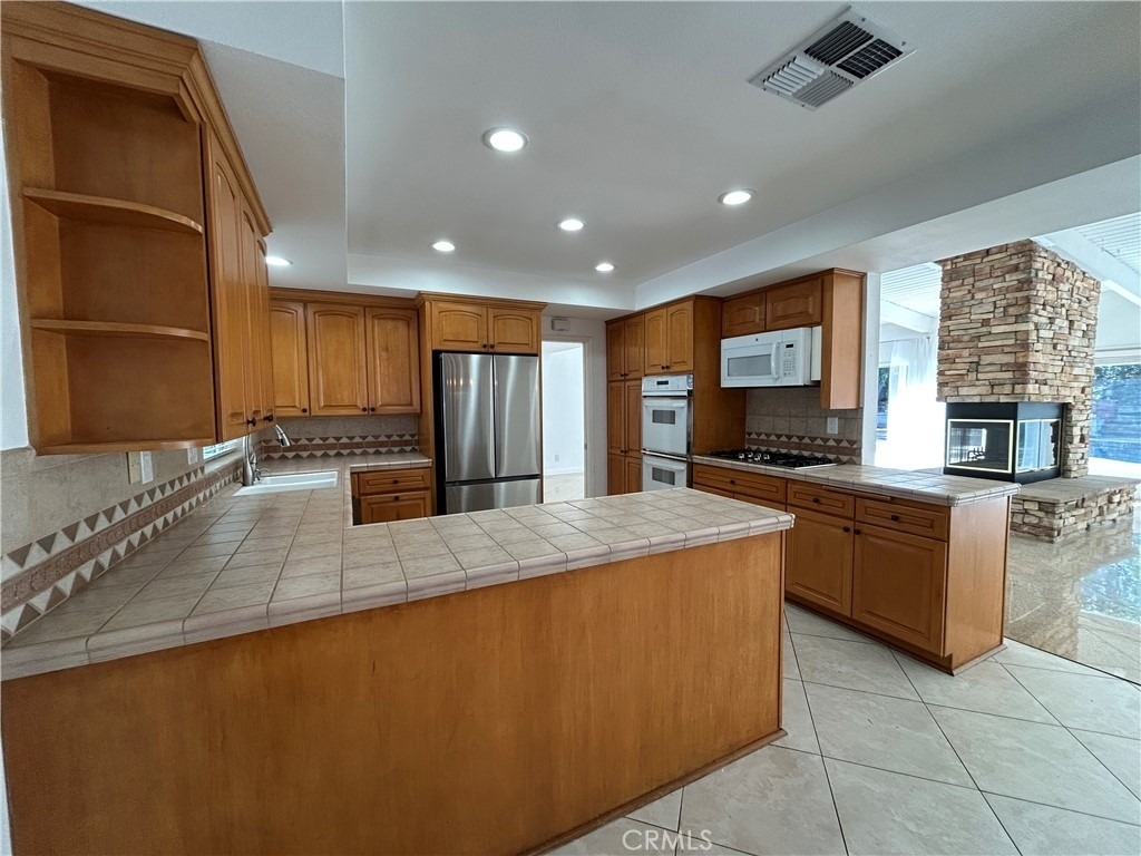 24010 Hatteras - Photo 5