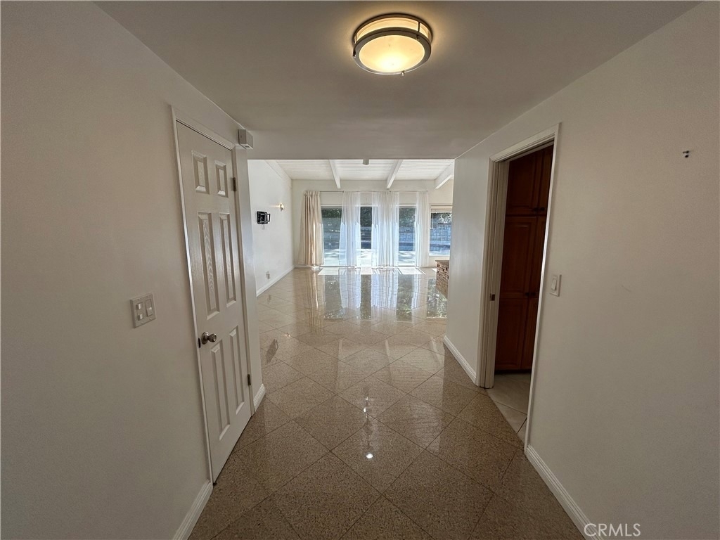 24010 Hatteras - Photo 4