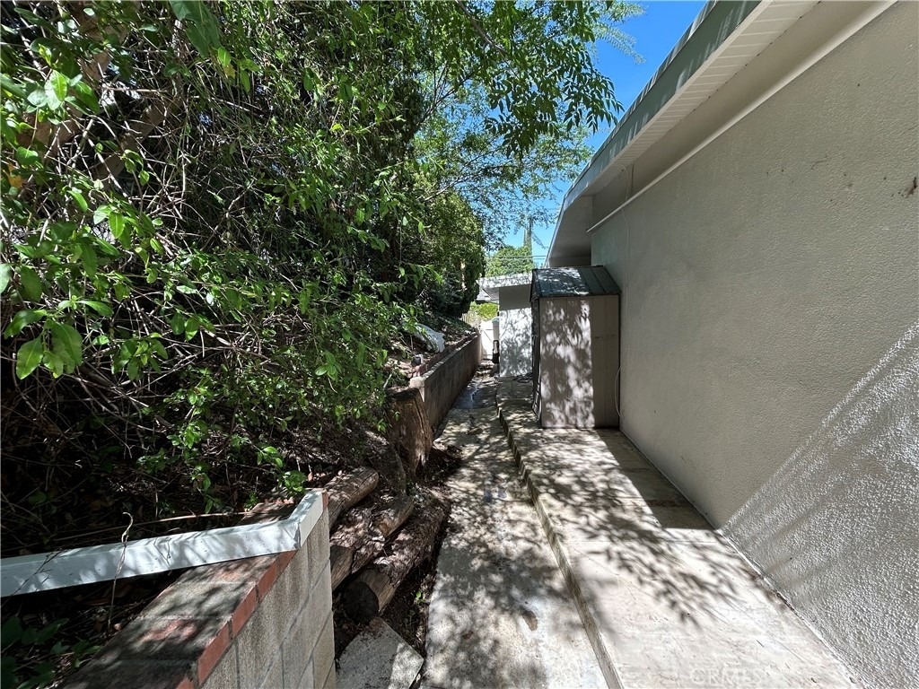 24010 Hatteras - Photo 25