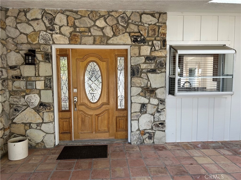 24010 Hatteras - Photo 1