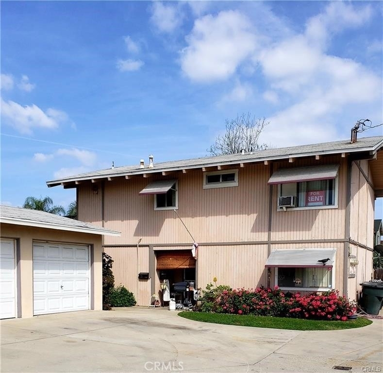 410 S Orange Avenue S - Photo 0