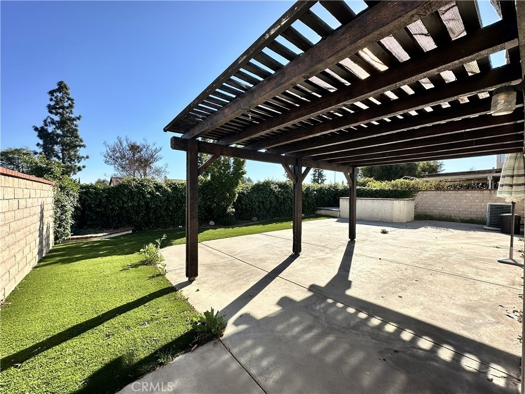 22841 Brompton - Photo 18