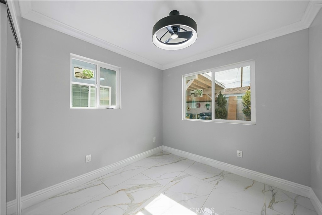 12943 Bess Avenue - Photo 20