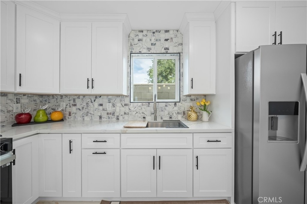 12943 Bess Avenue - Photo 11