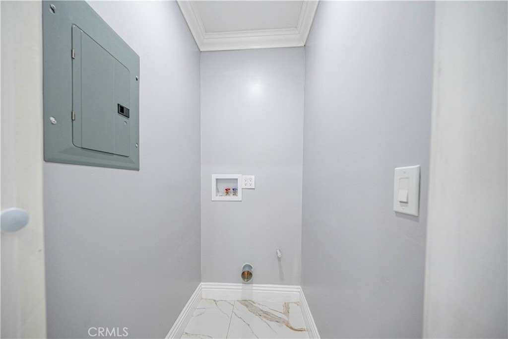 12943 Bess Avenue - Photo 23