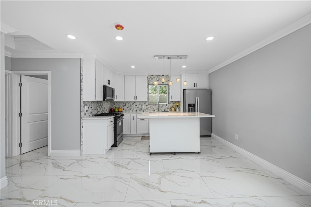 12943 Bess Avenue - Photo 19