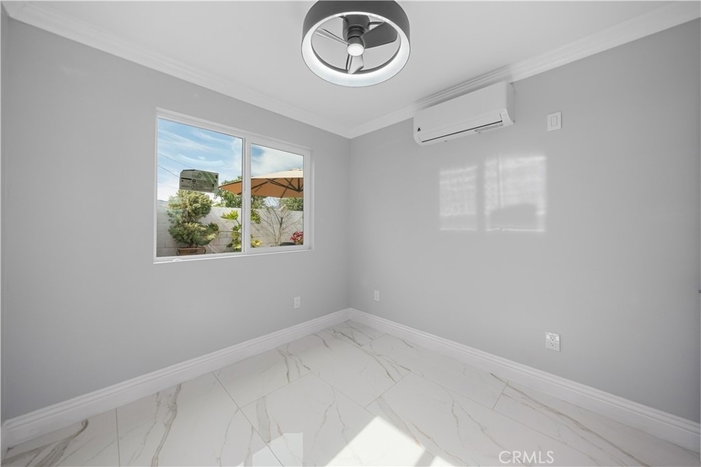 12943 Bess Avenue - Photo 5