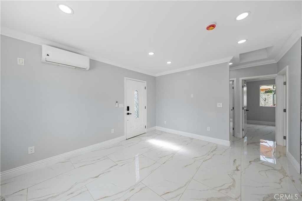 12943 Bess Avenue - Photo 14