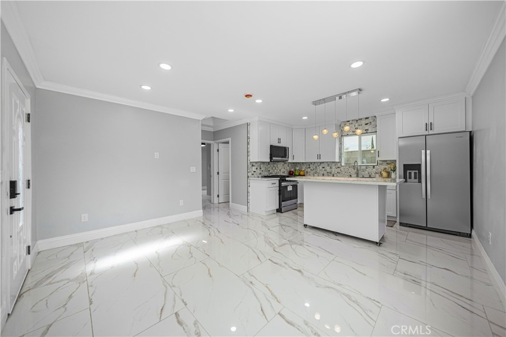 12943 Bess Avenue - Photo 18