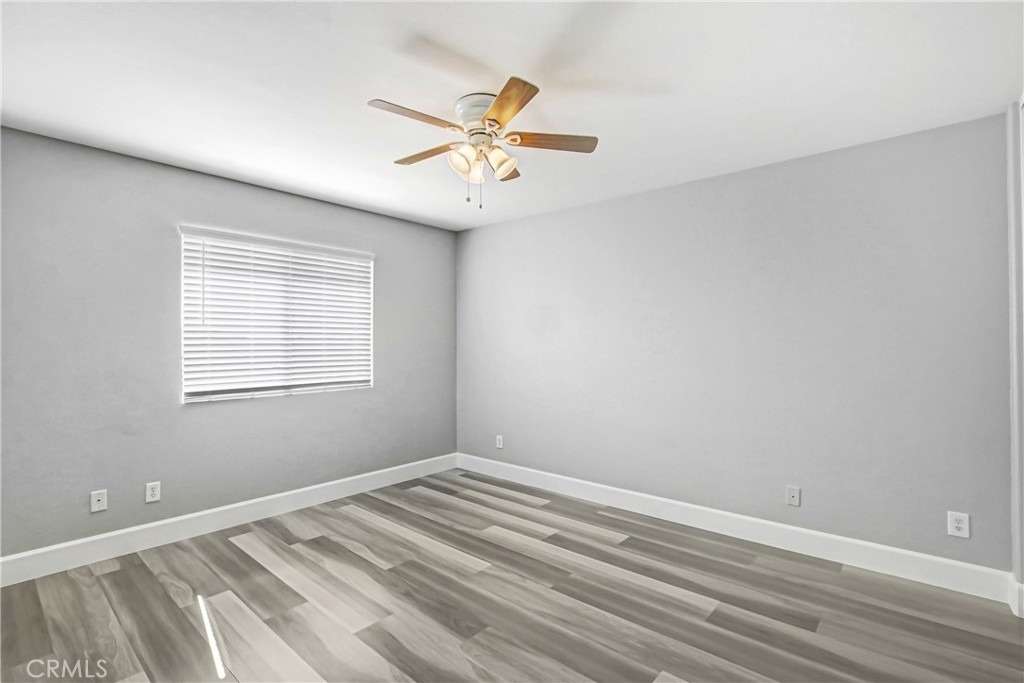 11841 Gage - Photo 8