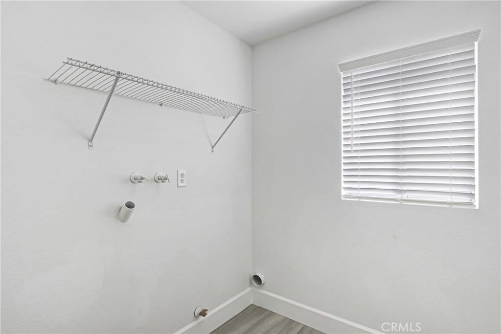 11841 Gage - Photo 10