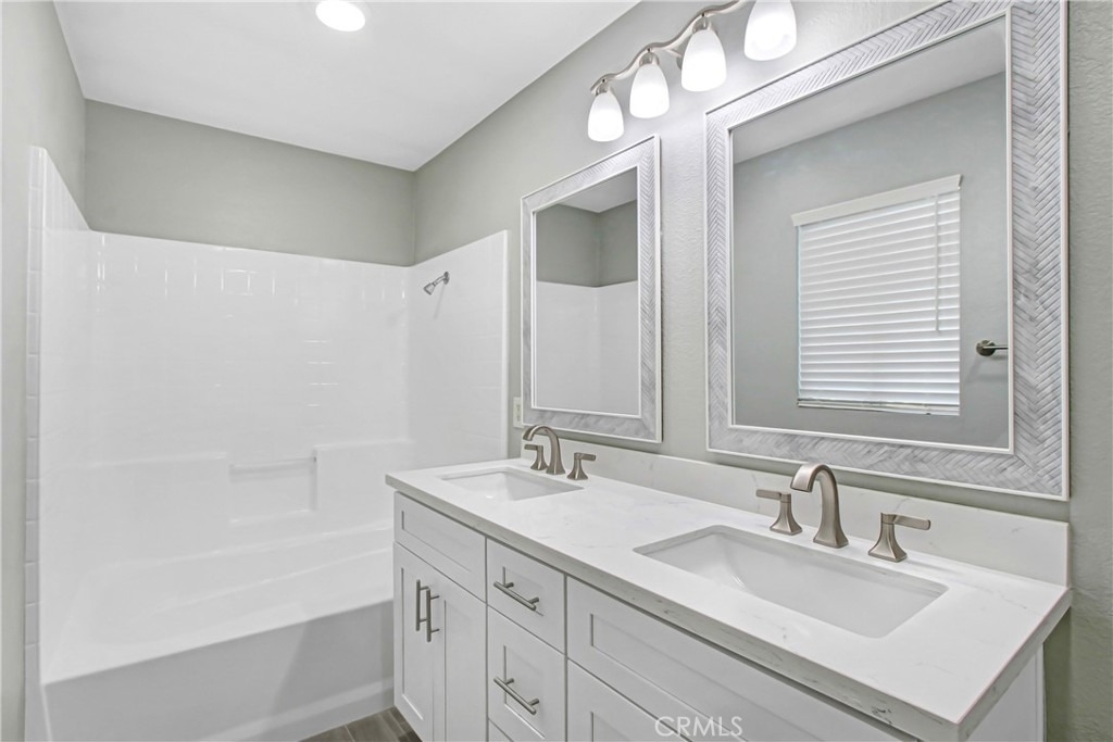 11841 Gage - Photo 14