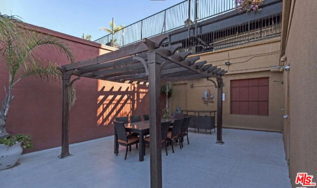 312 W 5th Street - Photo 19