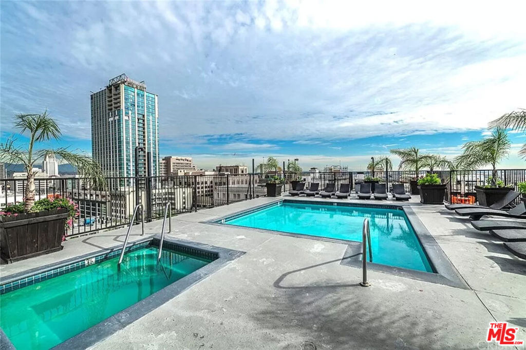 312 W 5th Street - Photo 16