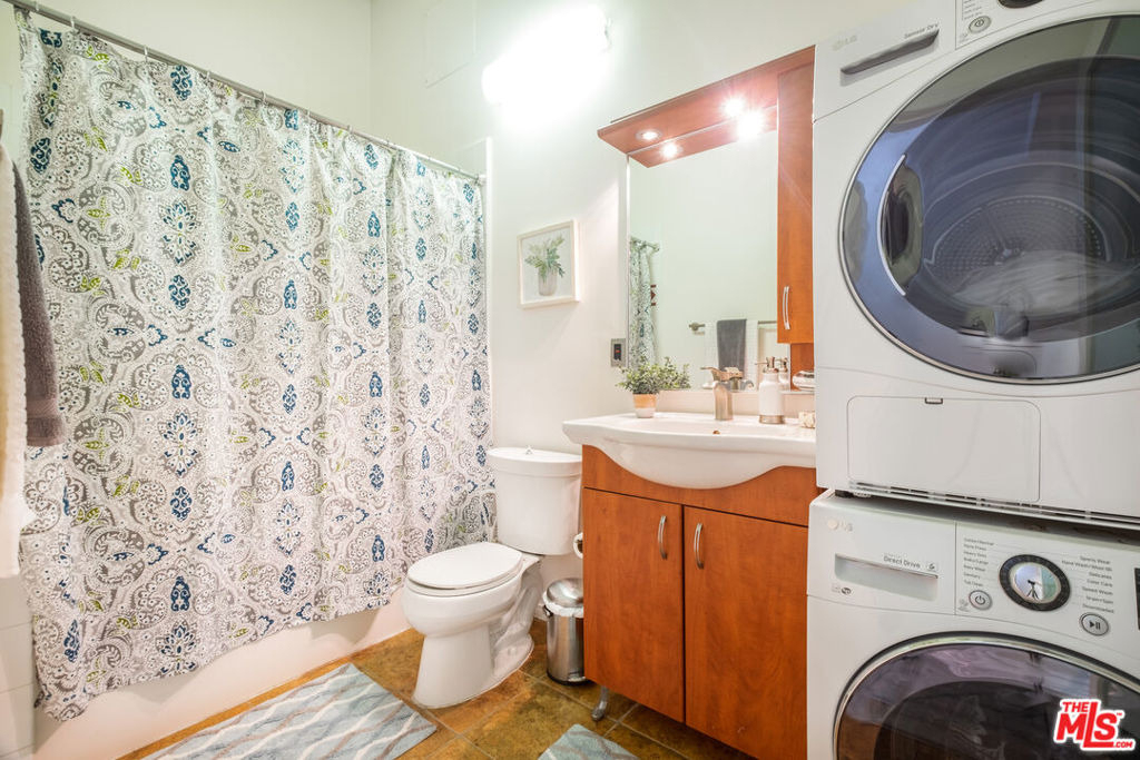 312 W 5th Street - Photo 11