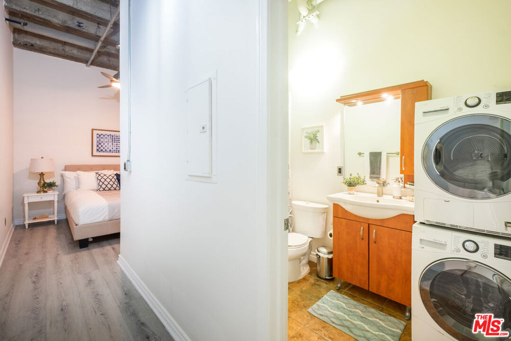312 W 5th Street - Photo 10