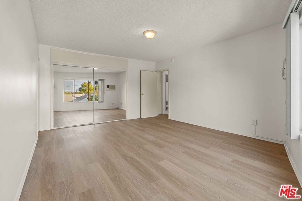 15540 Moorpark Street - Photo 12