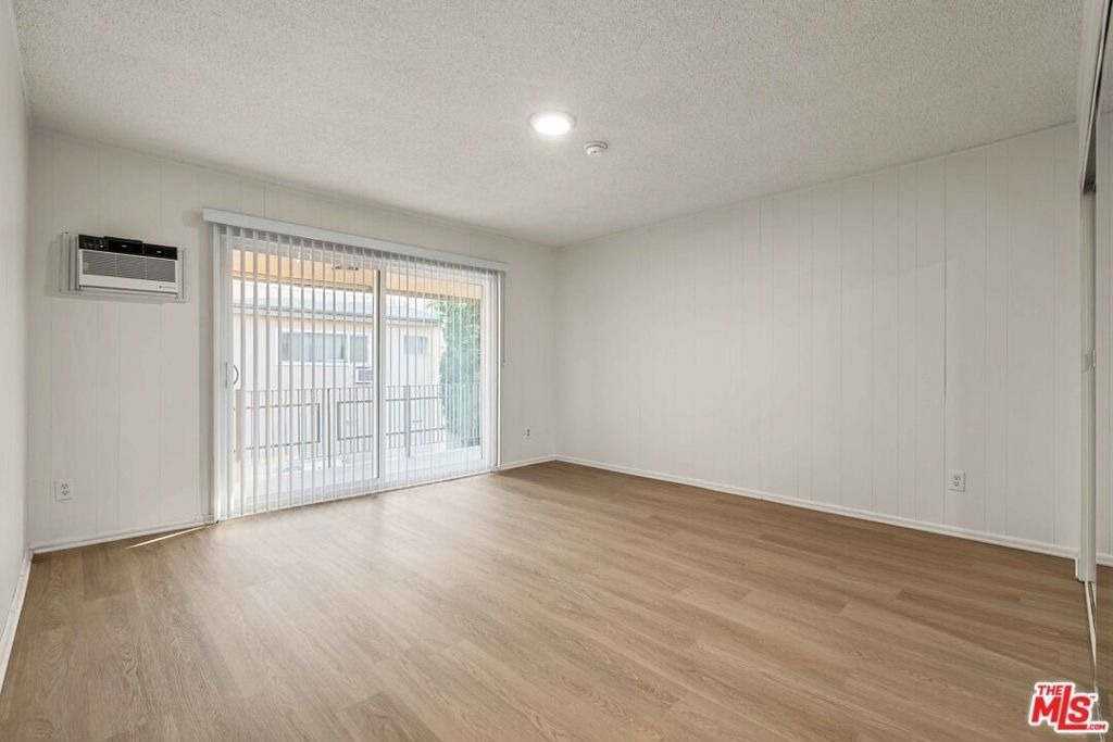 15540 Moorpark Street - Photo 5