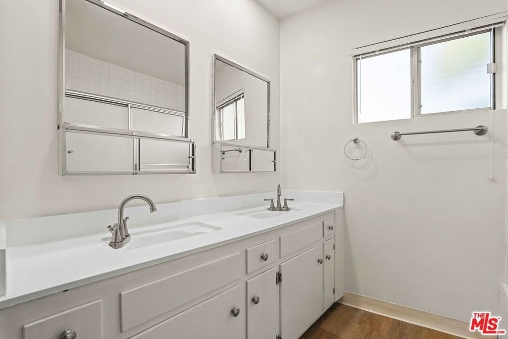 15540 Moorpark Street - Photo 9