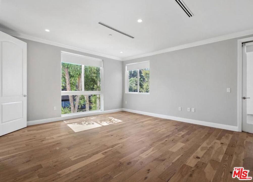 1283 Havenhurst Drive - Photo 8