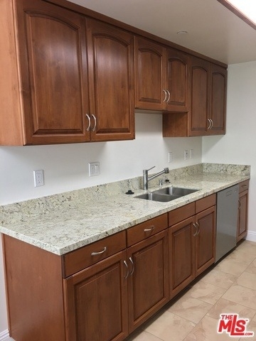 1171 Franklin Street - Photo 6