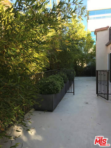1171 Franklin Street - Photo 32