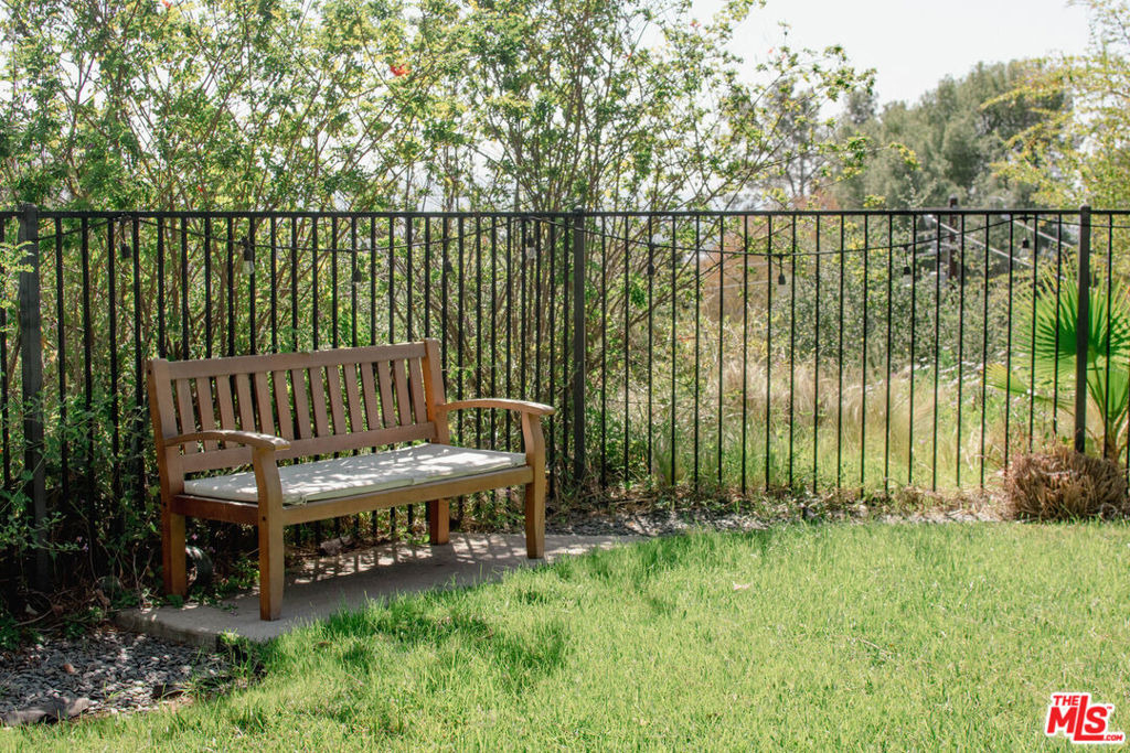 1070 Norumbega Drive - Photo 23