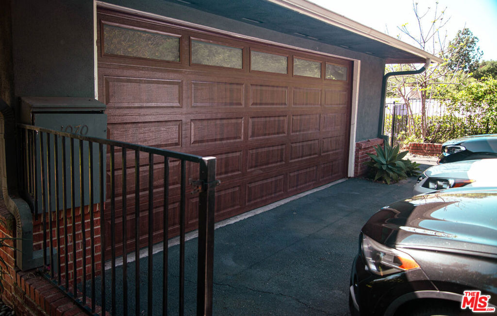 1070 Norumbega Drive - Photo 30