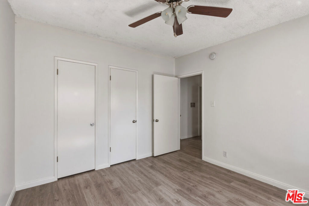 11746 Goshen Avenue - Photo 12