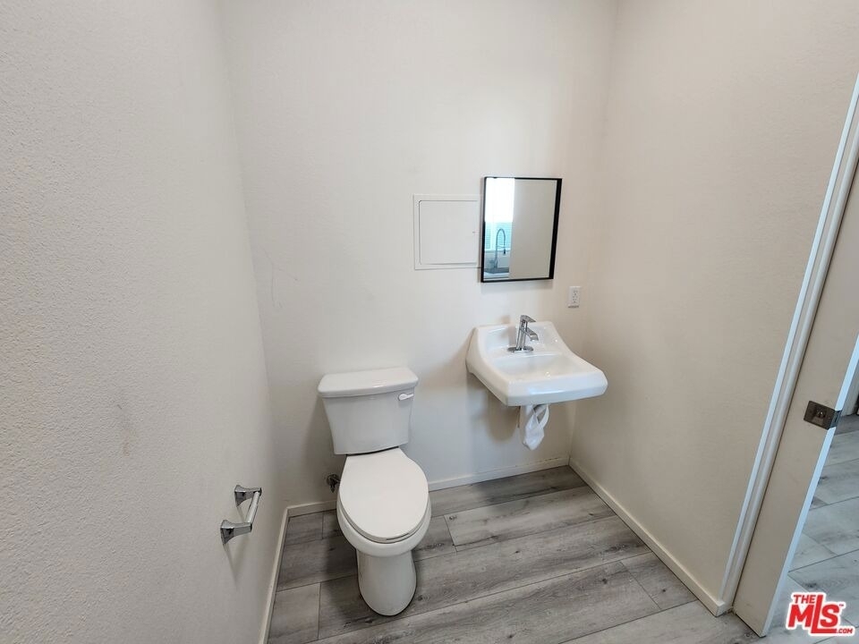 1120 E 25th Street - Photo 5