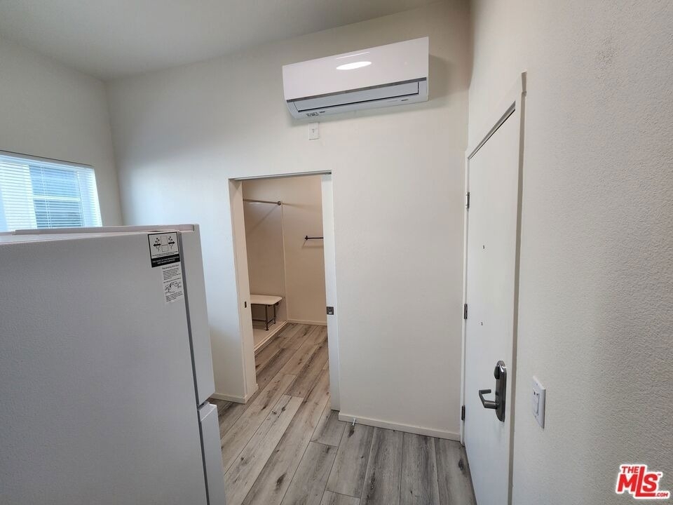 1120 E 25th Street - Photo 2