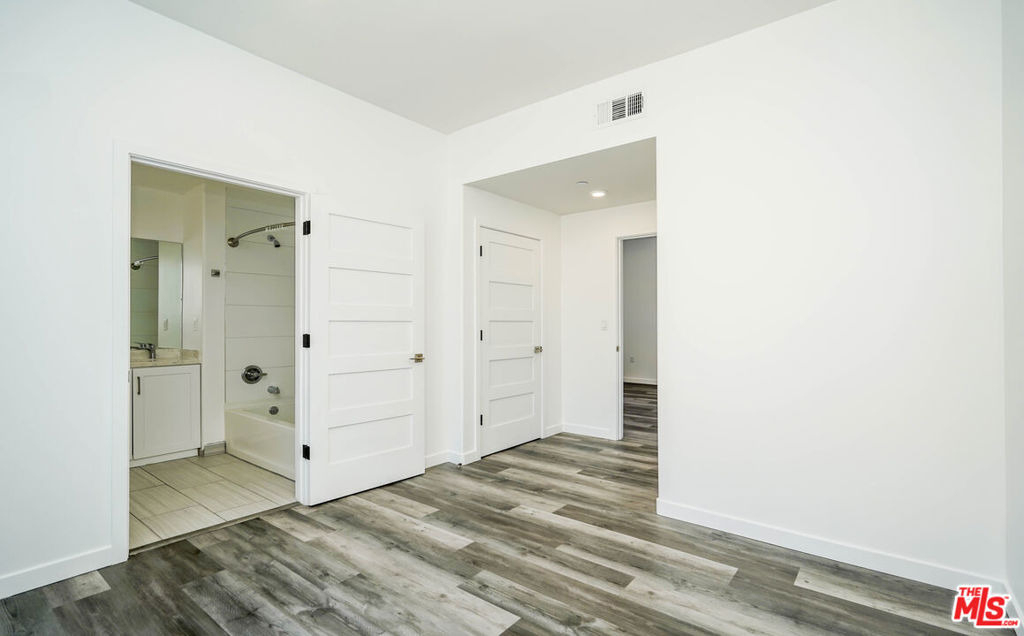 2701 James M Wood Boulevard - Photo 2