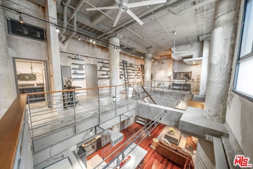 330 W 11th Street - Photo 28