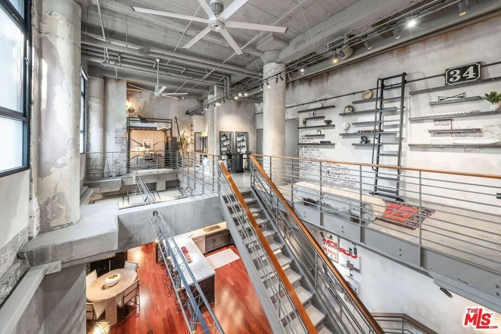 330 W 11th Street - Photo 29