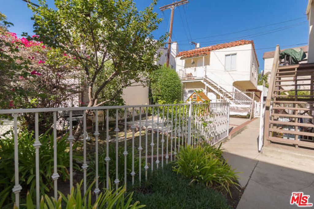 10773 Massachusetts Avenue - Photo 8