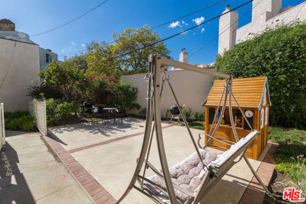 10773 Massachusetts Avenue - Photo 7