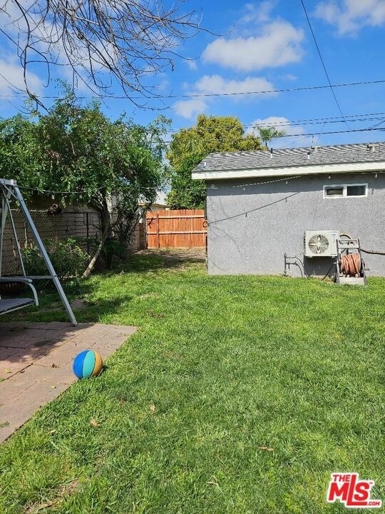 1219 W 47th Street - Photo 10