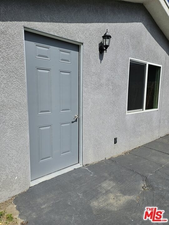 1219 W 47th Street - Photo 1