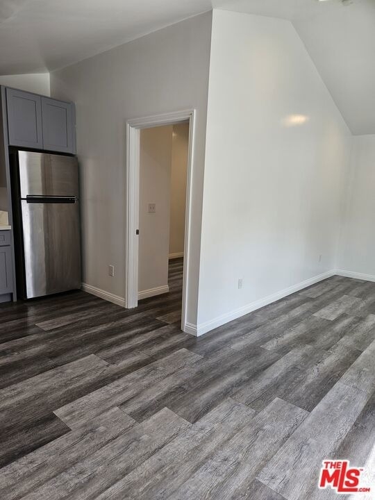 1219 W 47th Street - Photo 4