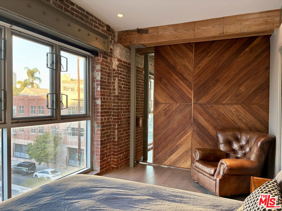527 Molino Street - Photo 17